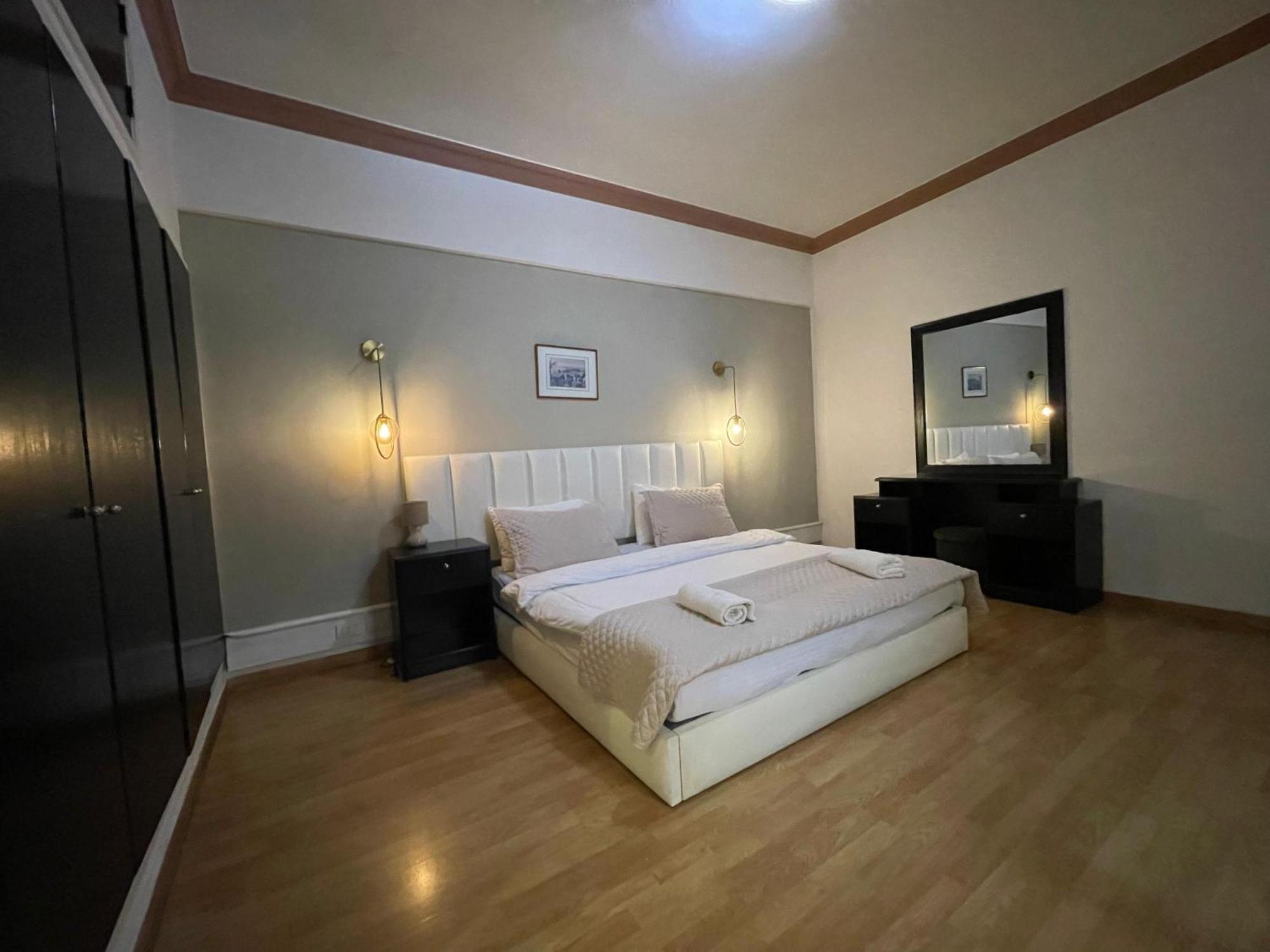 Elegant Suites Beiroet Buitenkant foto