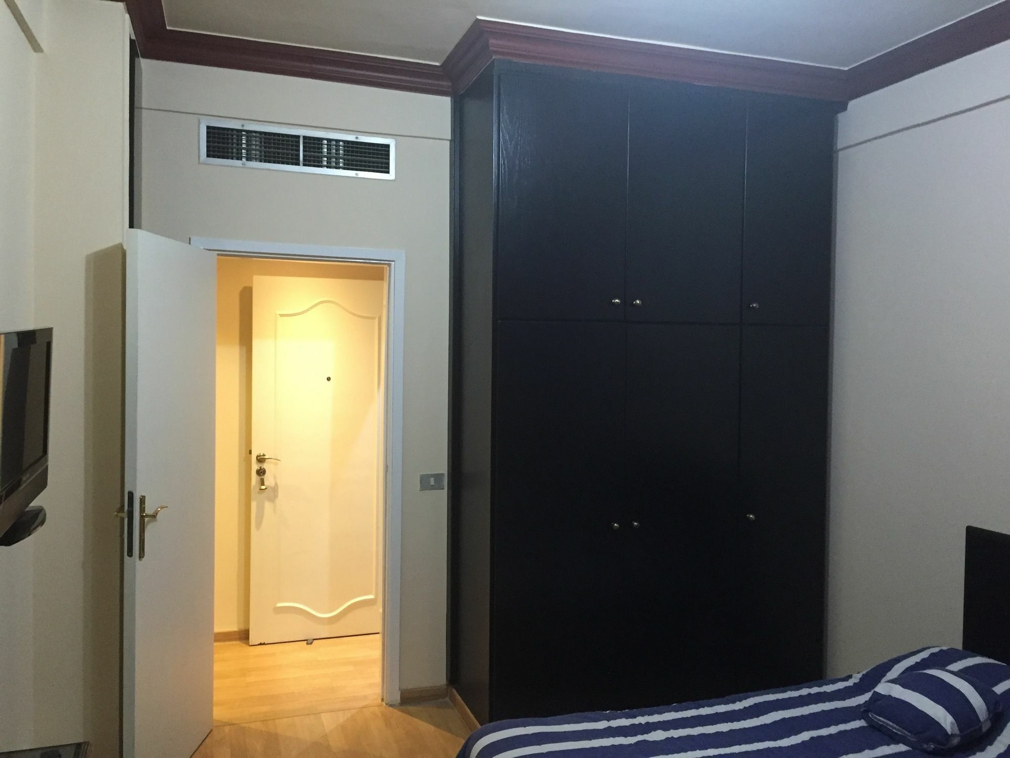 Elegant Suites Beiroet Buitenkant foto